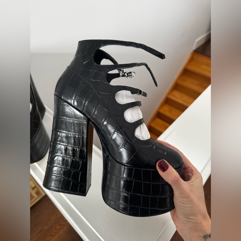 MARC JACOBS KIKI HEELS